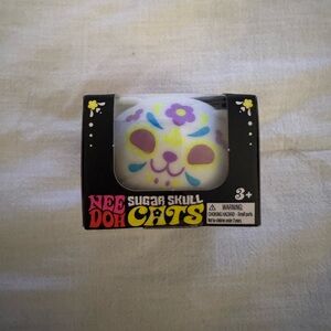 Needoh sugar skull cat-NEW